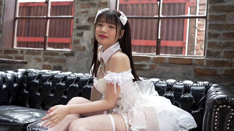 「佐藤愛瑠のセクシーグラビア動画|巨乳美女が魅せるMeru Melty Fairytale」のサンプル画像3枚目