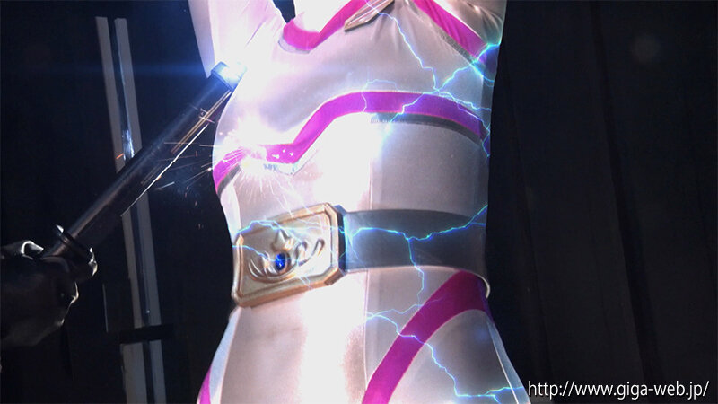 「音琴るい主演!女戦士チャージマーメイドが捕らわれる特撮ヒロインピンチ作品」のサンプル画像12枚目