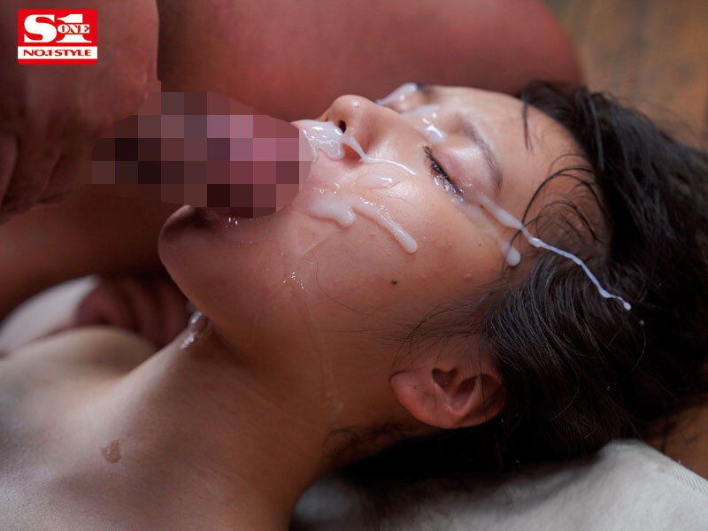 「三上悠亜・河北彩花ら美少女10人の顔射ぶっかけBEST｜巨乳女優への大量フェラ顔面発射246連発」のサンプル画像7枚目