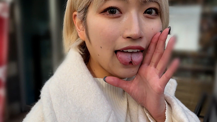 「【素人美容部員】はるのちゃんの口内観察プレイ動画|歯・舌・喉をじっくり接写【フェチ映像】」のサムネイル