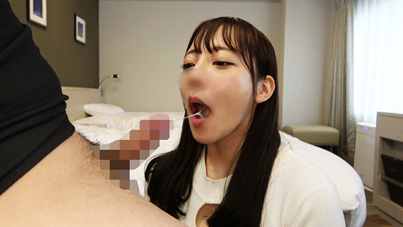 「【素人】巨乳美女10人のフェラ＆イラマチオが凄すぎる！ごっくんまでする極上奉仕テクニック集」のサンプル画像9枚目