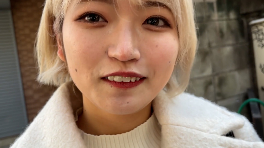 「【素人美女】M男を言葉責めしながら濃厚鼻フェラで責める【フェチ動画】痴女プレイ」のサムネイル