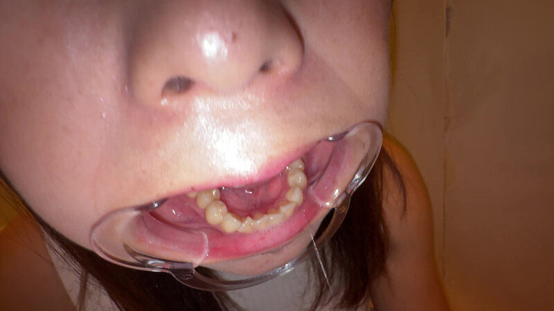 「【赤城穂波】素人お姉さんをナンパ!初体験の喉奥チャレンジ&超長舌を徹底観察【個人撮影】」のサンプル画像20枚目