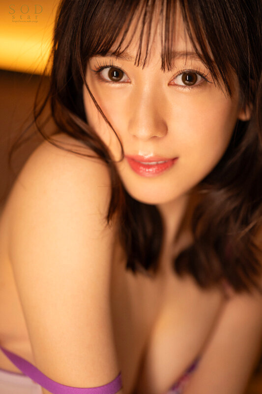 「小湊よつ葉の濃厚キス・接吻作品|騎乗位や3P・4Pで激しく求め合う情熱プレイ」のサンプル画像2枚目