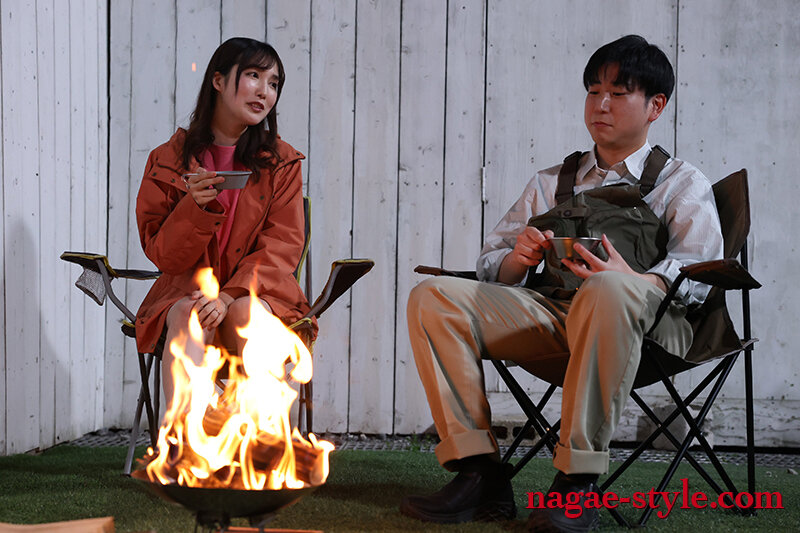 「徳永しおり 巨乳人妻がキャンプで中出しされる衝撃映像｜町内会の男たちに寝取られた妻」のサンプル画像11枚目