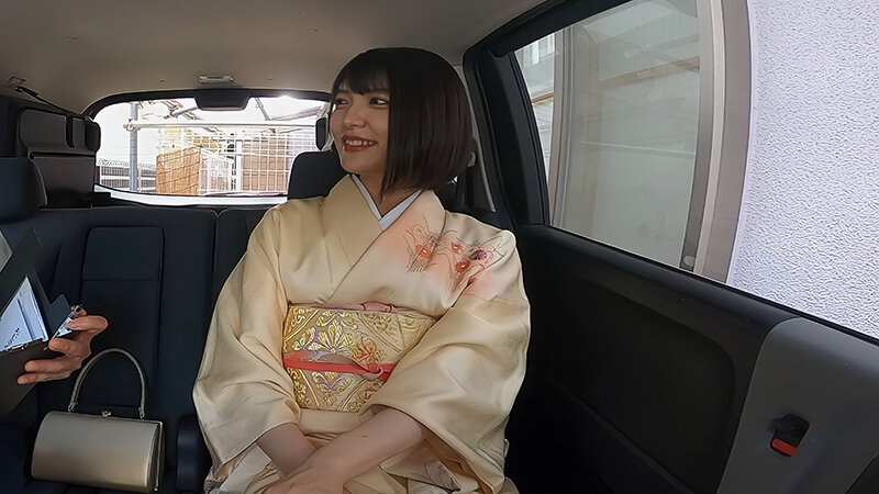 「【素人人妻】和服美人の熟女ナンパ!着物姿の奥様が欲求不満で中出し懇願する濃厚SEX」のサンプル画像15枚目