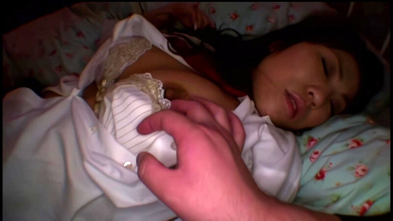 「澄川ロア・宮崎あい他 巨乳女子校生のローションパイズリ 制服美少女たちの誘惑プレイ」のサンプル画像13枚目