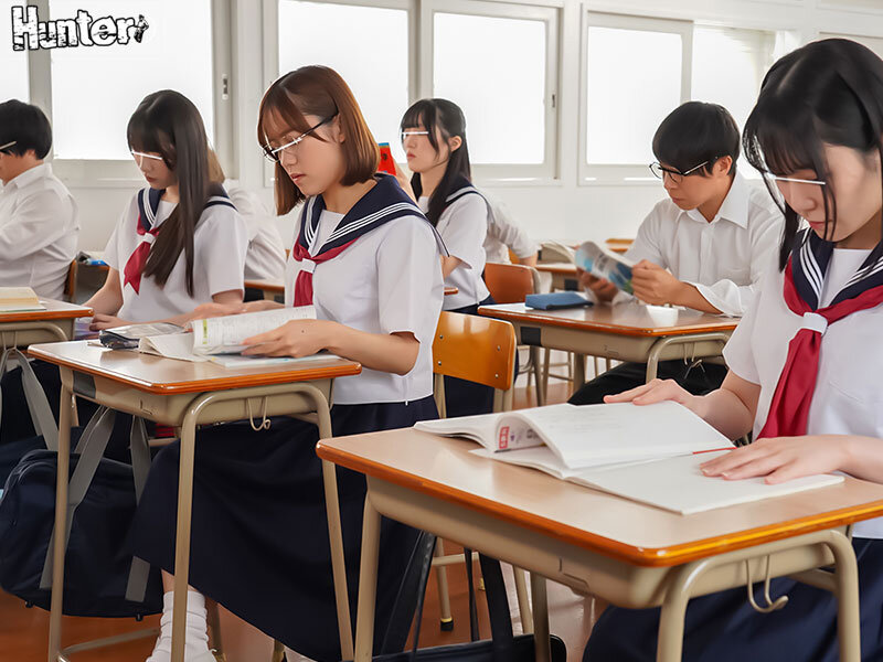 「【女子校生ギャル先生】スタイル抜群ギャル教師がフェラ・騎乗位・中出しで生徒の悩みを解決」のサンプル画像2枚目