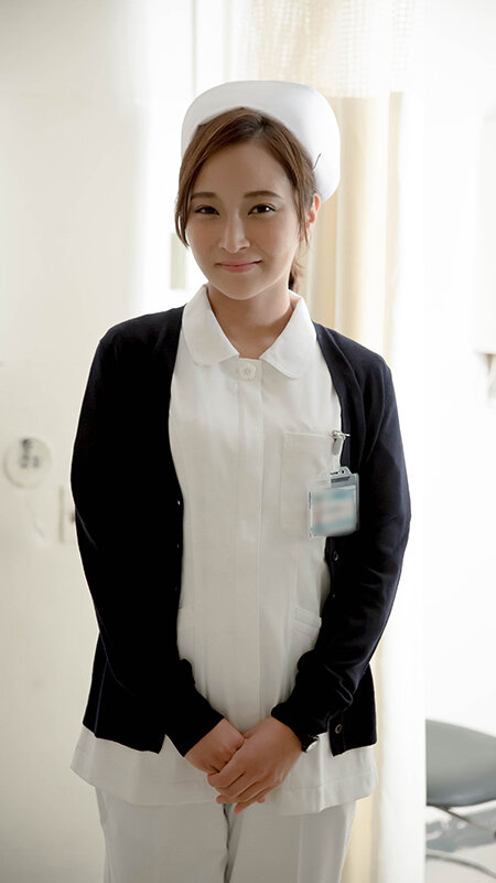 「【巨乳熟女ナース】声我慢で悶絶イキ!人妻看護婦のフェラ顔射中出し12人4時間」のサンプル画像17枚目