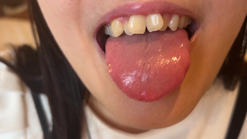 「【素人8名】口腔観察フェチ動画【歯・舌・喉チェック】150分大容量お得セット」のサムネイル