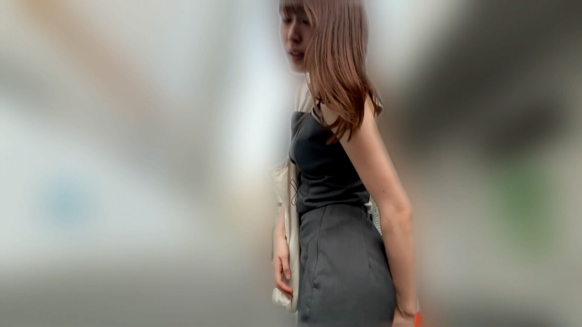 「高城なぎさちゃんとリモバイ散歩!街中で絶頂恥辱プレイ!」のサンプル画像10枚目