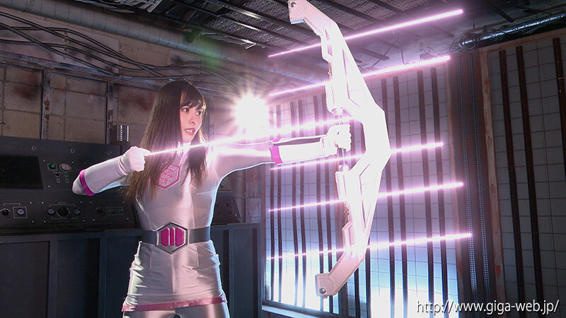 「及川うみが女戦士に変身!アースホワイトの屈辱と快感に悶える特撮ヒロインピンチ」のサンプル画像6枚目