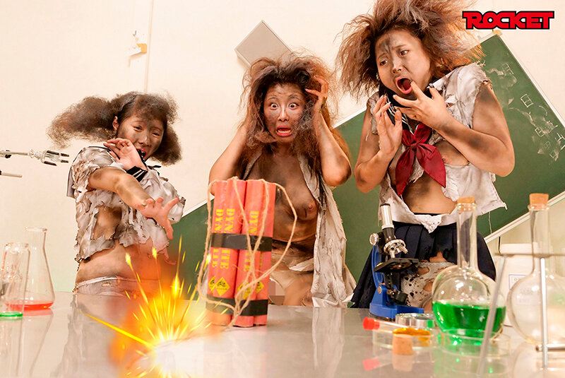 「音琴るい・松井日奈子・三田サクラが挑む女子校生の羞恥実験！恥ずかしい辱めプレイ完全版」のサンプル画像8枚目