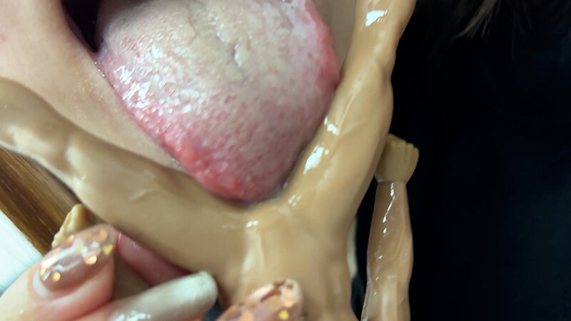 「スレンダーお姉さんがディルドとバイブでオナニー|唾液たっぷり濃厚セルフプレイ」のサンプル画像17枚目