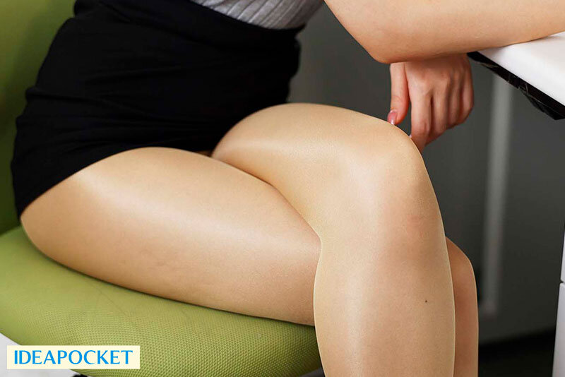 「古乃ほのの足コキが最高！スレンダー女上司のパンスト美脚で責められる脚フェチ必見作品」のサンプル画像2枚目