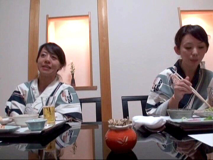 「【人妻】不倫旅行で乱交に溺れる美人妻の秘密の温泉旅行【主婦の背徳プレイ】」のサンプル画像8枚目