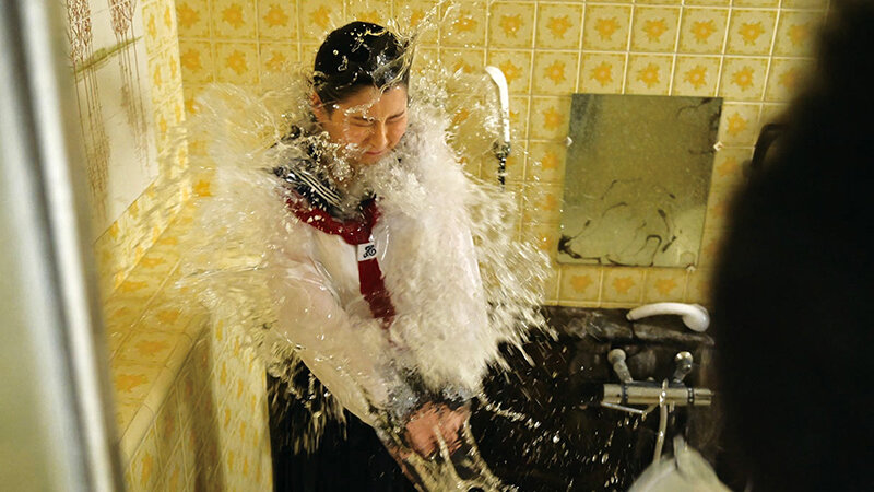 「【素人M女】パイパン美女がSM調教でバイブ責め・イラマチオ・中出しに悶える240分」のサンプル画像14枚目