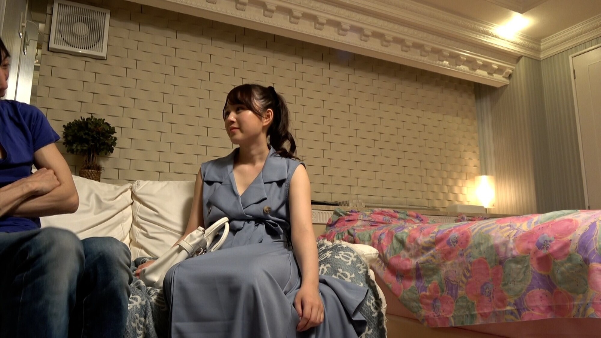 「エッチは好きだけど相手がいない！半年間のレスに欲求不満を溜め込んだ清楚系美女と性欲発散ノリパコ嵌め撮りSEX！」のサムネイル