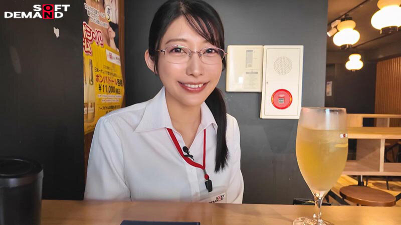 「守屋よしの ハメ撮り動画|美人秘書OLと新宿ラブホで昼間から濃厚プライベート撮影」のサンプル画像2枚目