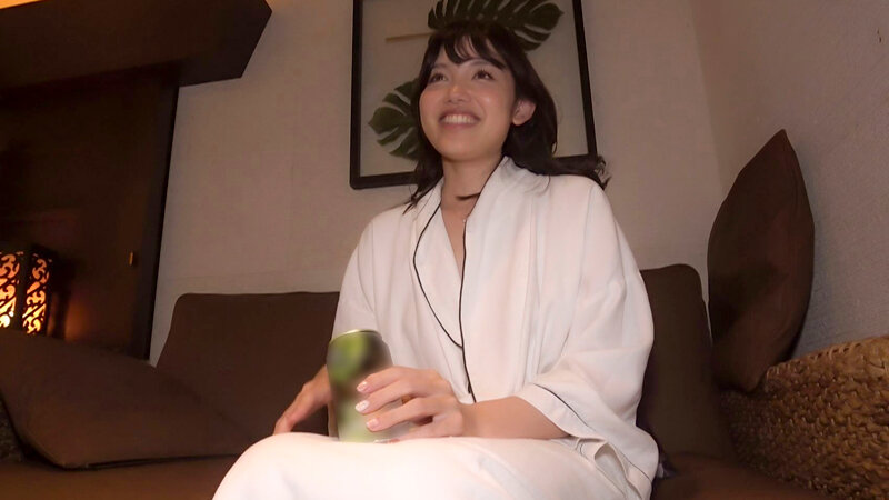 「岬さくら 巨乳巨尻の清楚お姉さんとハメ撮り中出し！プライベート感満載の二人きりお泊まり映像」のサンプル画像11枚目