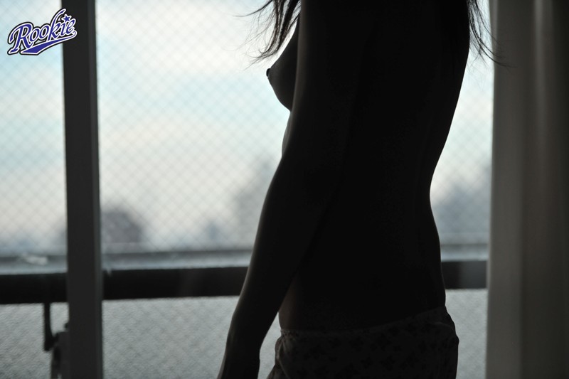 「素人美女の無防備パンチラ盗撮映像|巨乳×美尻フェチ必見のドキドキのぞき撮り」のサンプル画像3枚目