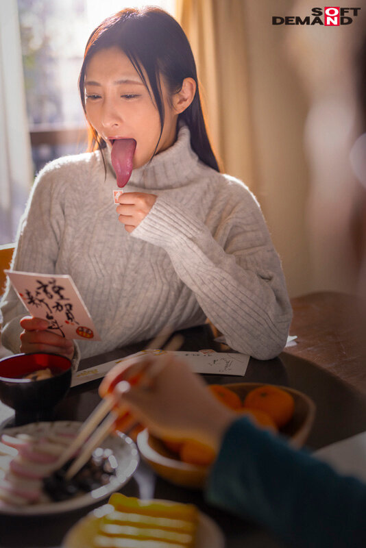 「神納花が魅せる人妻の濃厚フェラテクニック|禁断の近親相姦プレイで悶絶イラマチオ」のサンプル画像20枚目