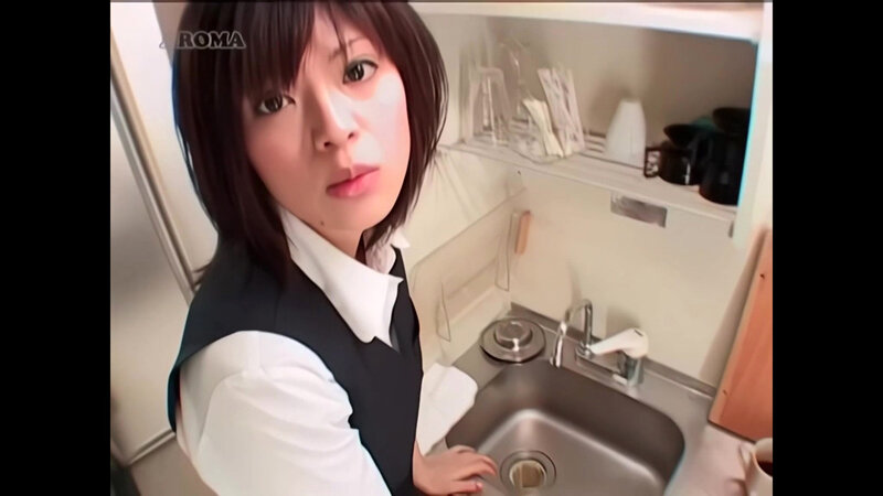 「みはる・東野愛鈴・君嶋かりん・宮崎あいの手コキ責め!制服美女たちの対面愛撫プレイ」のサンプル画像4枚目