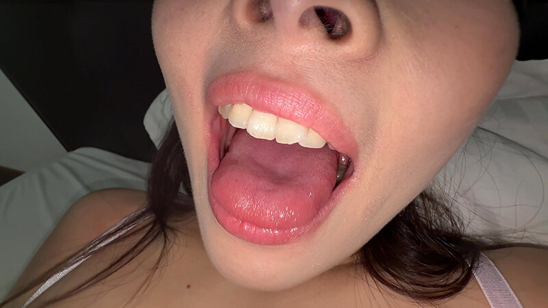 「【原美織】素人お姉さんをナンパ!ディープキス&鼻フェラの個人撮影動画が話題」のサンプル画像7枚目