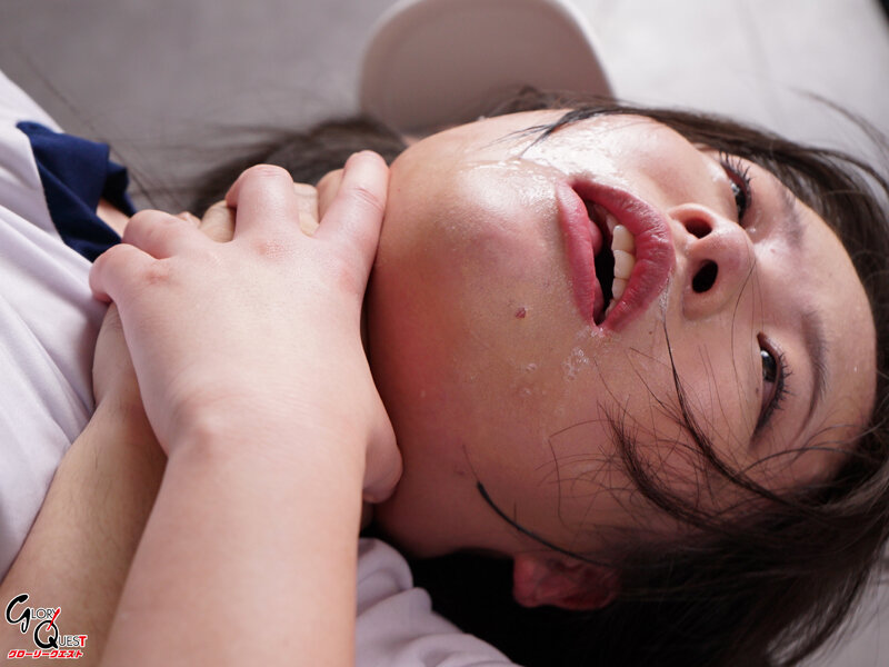 「鈴音杏夏が魅せる女子校生コスプレ×巨尻アナル3P体験｜過激プレイ満載の話題作」のサンプル画像10枚目