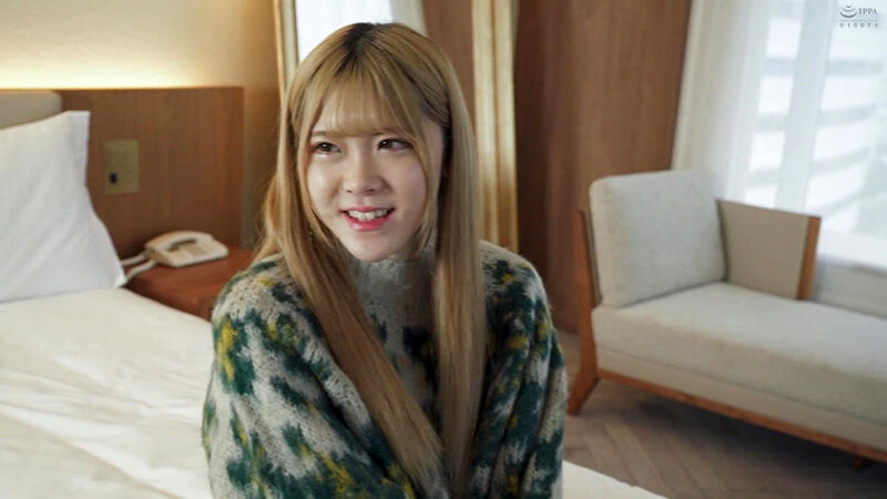 「【素人ギャル】激カワ美少女JDをナンパでお持ち帰り！巨乳モデル級美女に中出し【ミニ系】」のサンプル画像9枚目