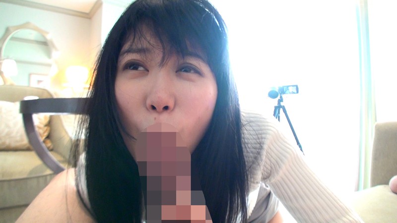 「宮村ななこのハメ撮り動画｜長身スレンダー巨乳美女がミニスカ姿で魅せる恥じらいプレイ」のサンプル画像10枚目