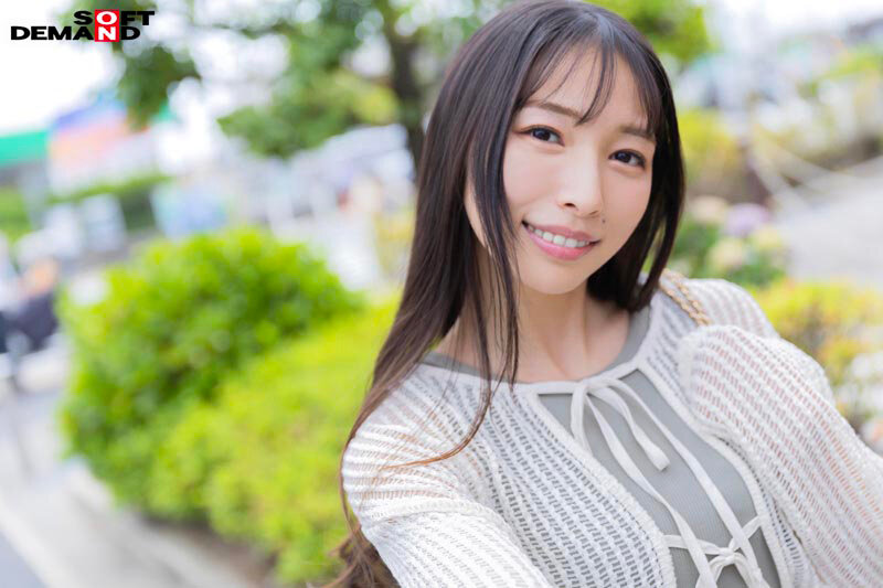 「玉井晴香 スレンダー人妻がフェラ&ごっくん初体験!敏感ママのハメ撮りSEX」のサンプル画像2枚目