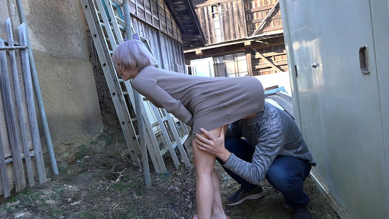 「生意気スレンダーギャル・ちゃんみおの野外露出プレイ|潮吹き&ごっくん過激デビュー」のサンプル画像8枚目