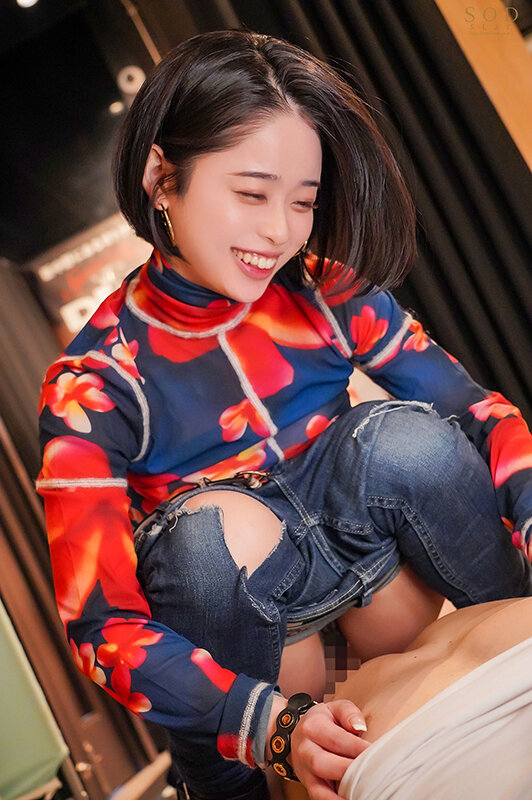 「MINAMO逆ナンパ痴女プレイ！美少女女優が誘惑する悶絶焦らしテクニック完全収録」のサンプル画像5枚目