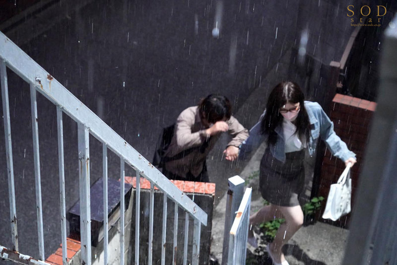 「【神木麗】巨乳OLの完璧エロボディでパイズリご奉仕！童貞を優しく筆おろしする濃密セックス」のサンプル画像4枚目