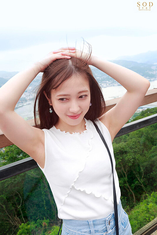 「【小湊よつ葉】元アイドルAV女優のハメ撮り&野外露出ドキュメント!カーセックスや4Pで魅せる非日常セックス」のサンプル画像6枚目